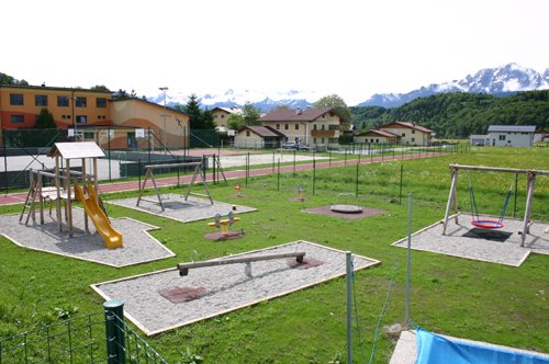 Kinderspielplatz im Herbst 2005 errichtet